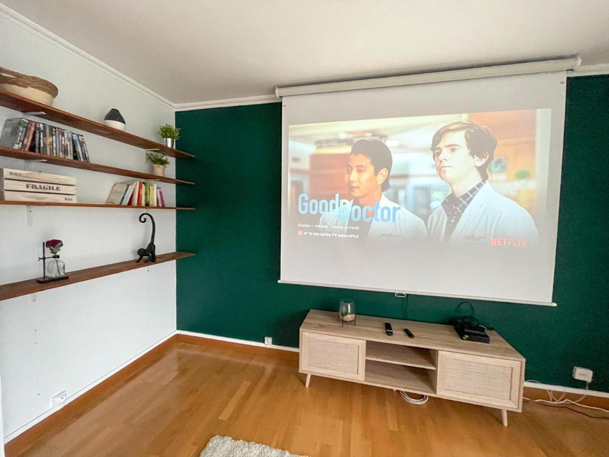 Cinéma T3 Disney+ Balcon Hyper-centre Amiens Extérieur photo